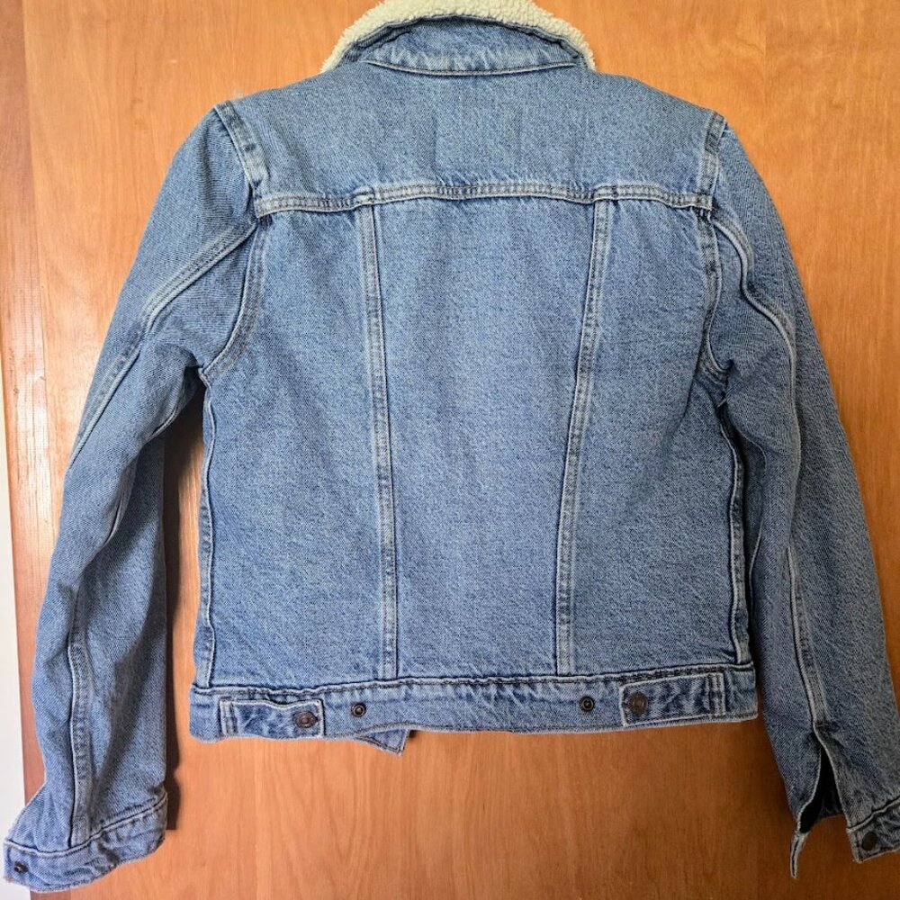 Levi Strauss & Company - Picture 2 of 2